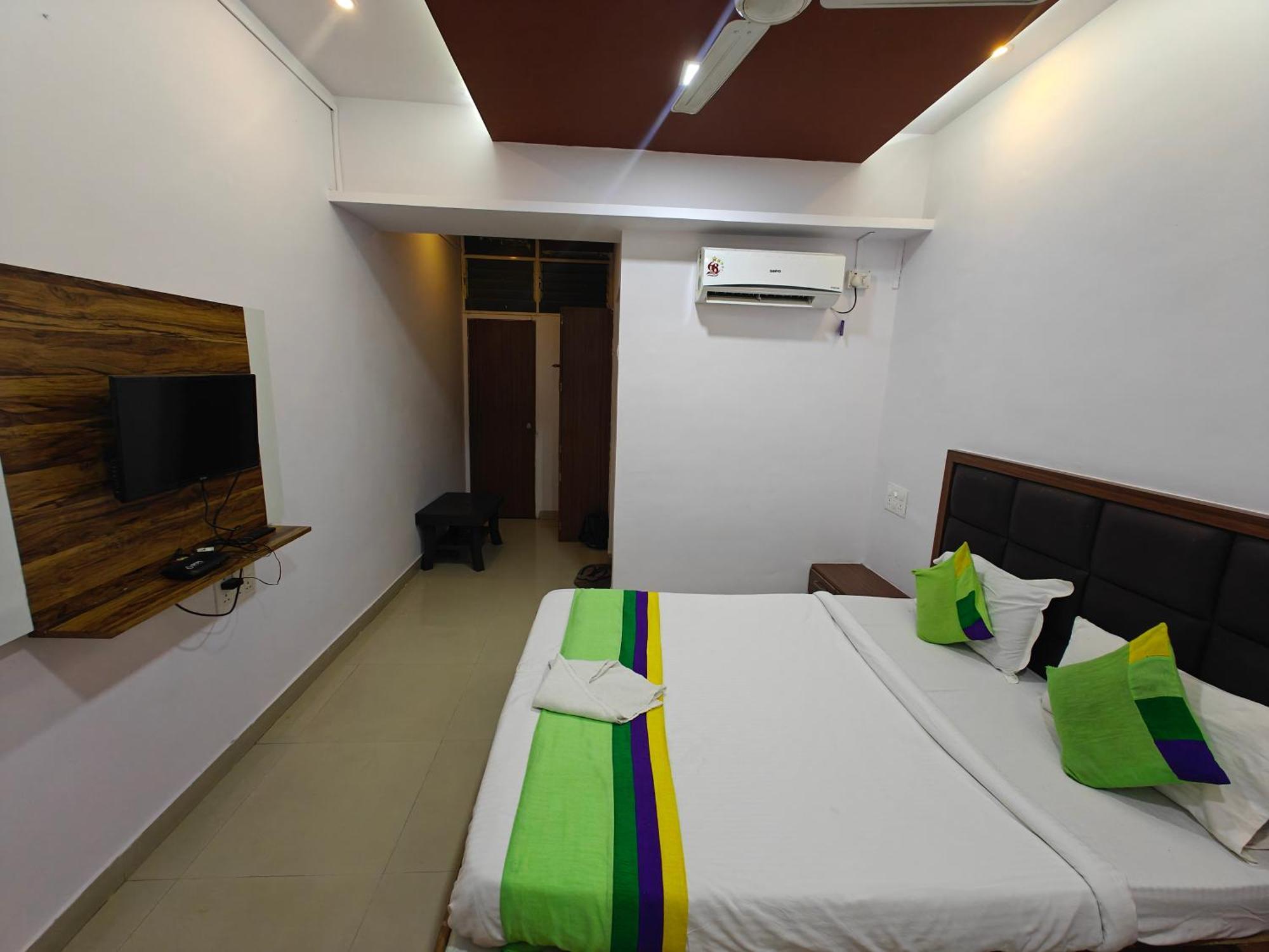 Sai Samrat Resort Satara Ngoại thất bức ảnh