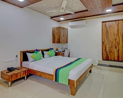 Sai Samrat Resort Satara Ngoại thất bức ảnh